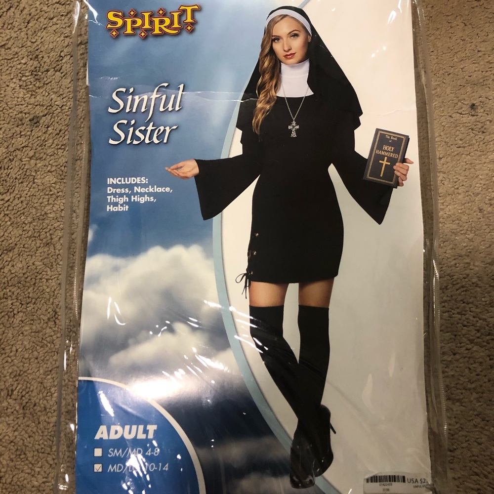 HALLOWEEN COSTUME “Sinful Sister”